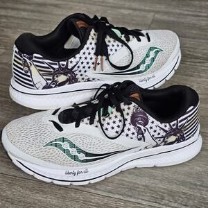 Saucony Everun Kinarva Limited Edition NYC mens US 9 Running Aftermarket Insoles